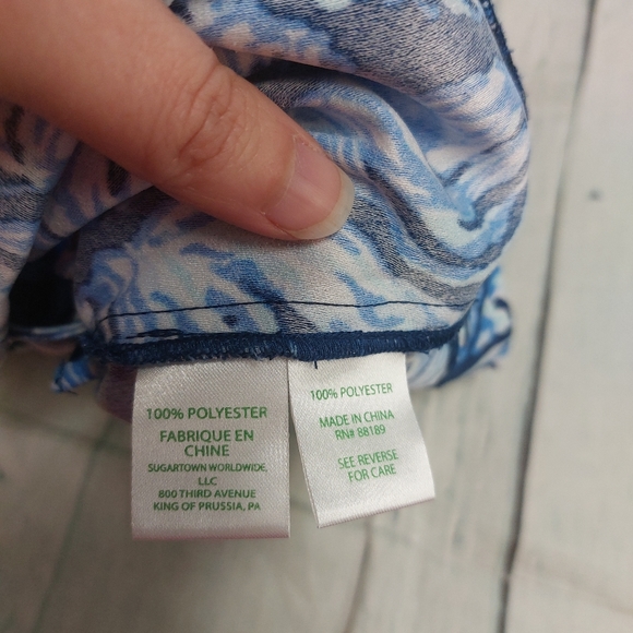 Lilly Pulitzer tropical bright loose fit shorts - Picture 5 of 9